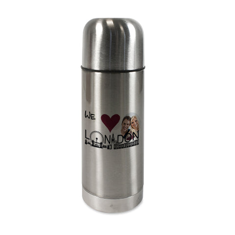 Crealive Edelstahl-Thermosflasche 350 ml - Silber   Die Edelstahl-Thermoflasche hat ein Fassungsvermögen von 350 ml und ist komplett in Silber gehalten. Trinkgefässe aus Edelstahl - die halten dicht!  Einen besonders heissen Trinkgenuss bietet diese bedruckbare Thermoflasche für Sport, Freizeit oder Büro. Durch die Doppelwandkonstruktion bleibt Heisses lange heiss und Kaltes lange kalt.