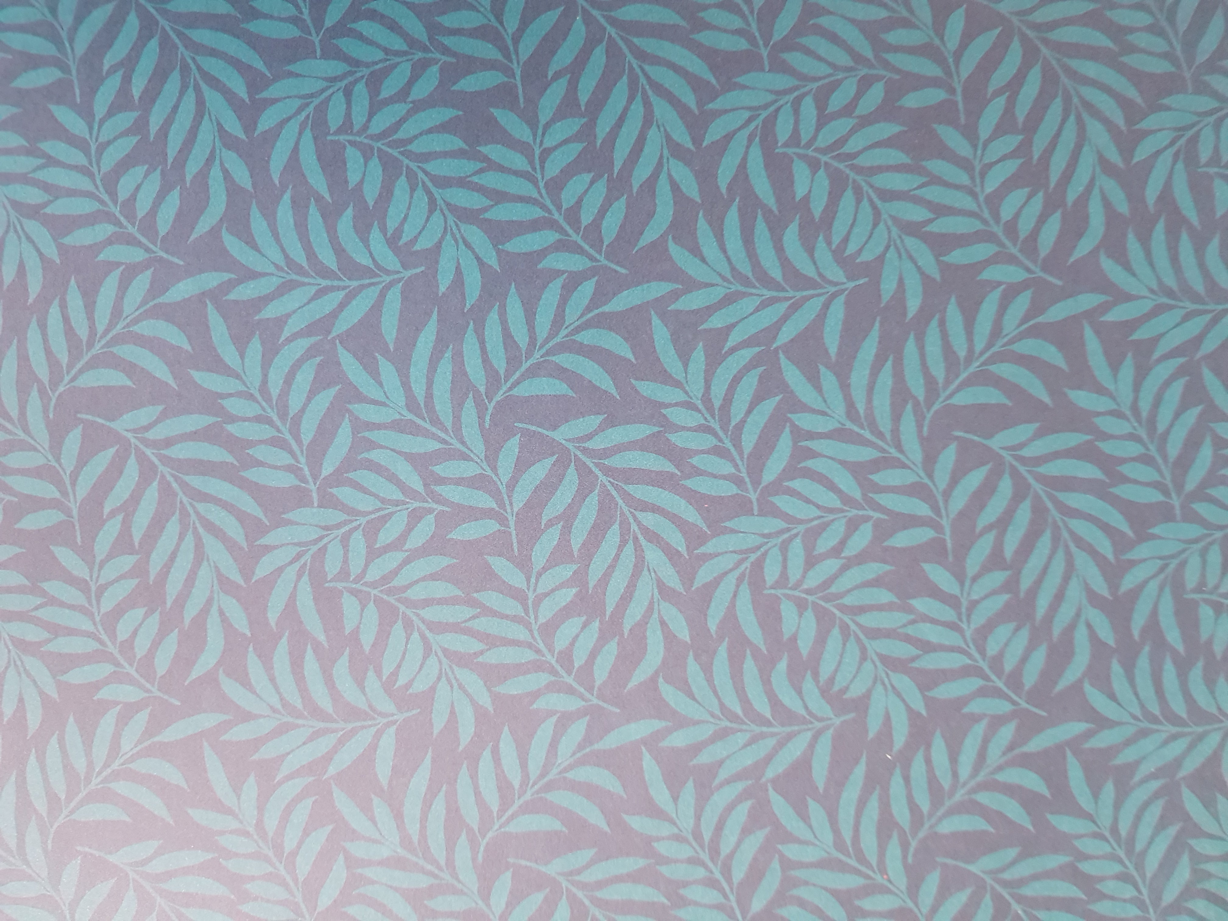Paper Pad 250 g/m2 - 12’’ x 12’’ - Fresh Florals  Spezifikationen:  12’’ x 12’’ (30.5 cm x 30.5 cm) 250 g/m2 beidseitig bedruckt lässt sich gut schneiden säurefrei    Inhalt:  24 Bogen 24 Designs beidseitig bedruckt    Dieses Paper Pad / Designpapier ist geeignet für:  Karten Karten-Verzierungen Kuverts Geschenkboxen & Verpackungen Plotten Scrapbooking