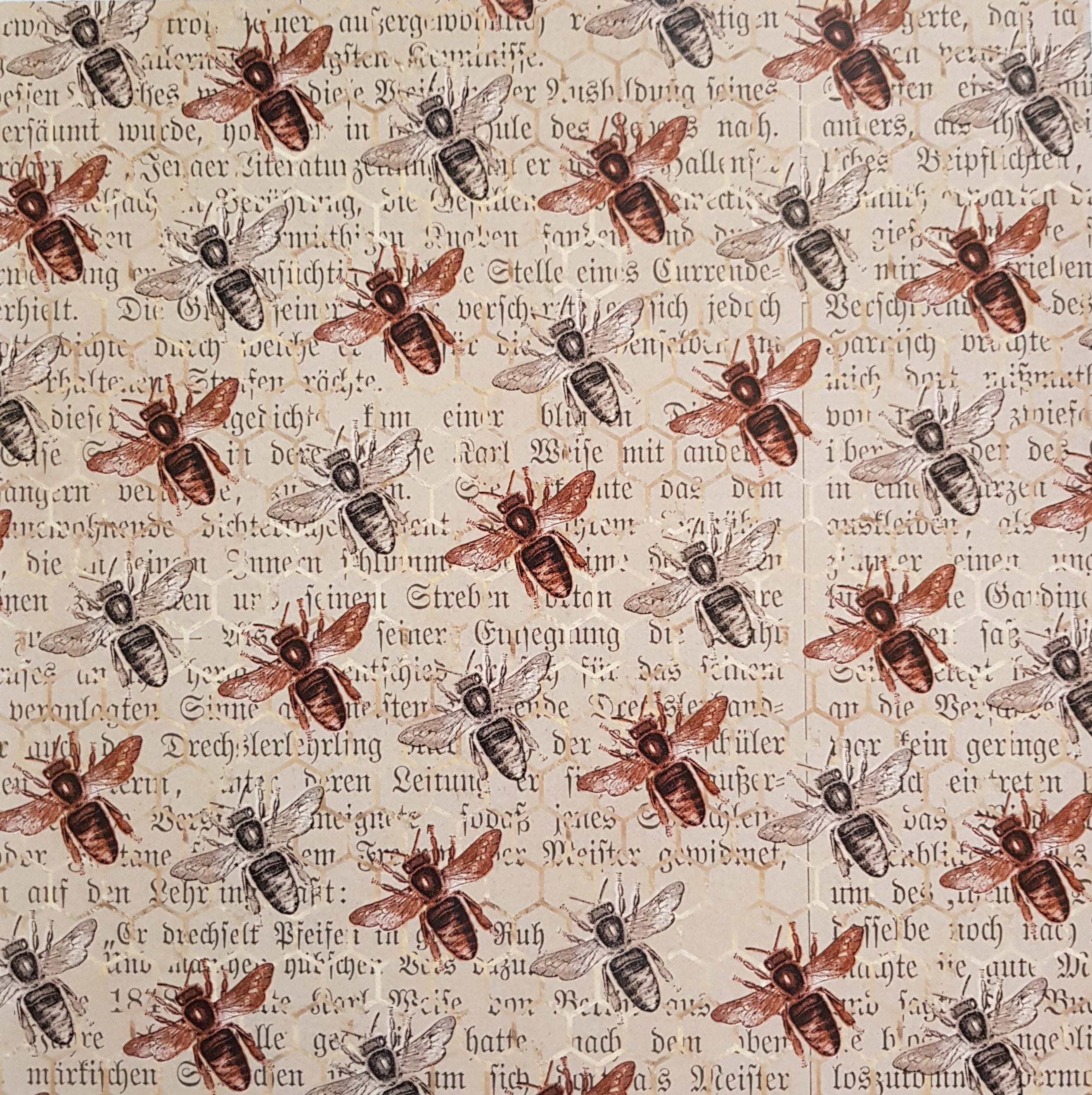 Crealive Paper Pad 200 g/m2 - 12’’ x 12’’ - Honeybee Ephemera  Inhalt:  8 Blatt 8 Designs    Spezifikationen:  12’’ x 12’’ (30.5 cm x 30.5 cm) 200 g/m2 einseitig bedruckt säure- und ligninfrei    Dieses Paper Pad ist geeignet für:  Karten Boxen 3D-Projekte Geschenkboxen & Verpackungen Plotten Scrapbooking