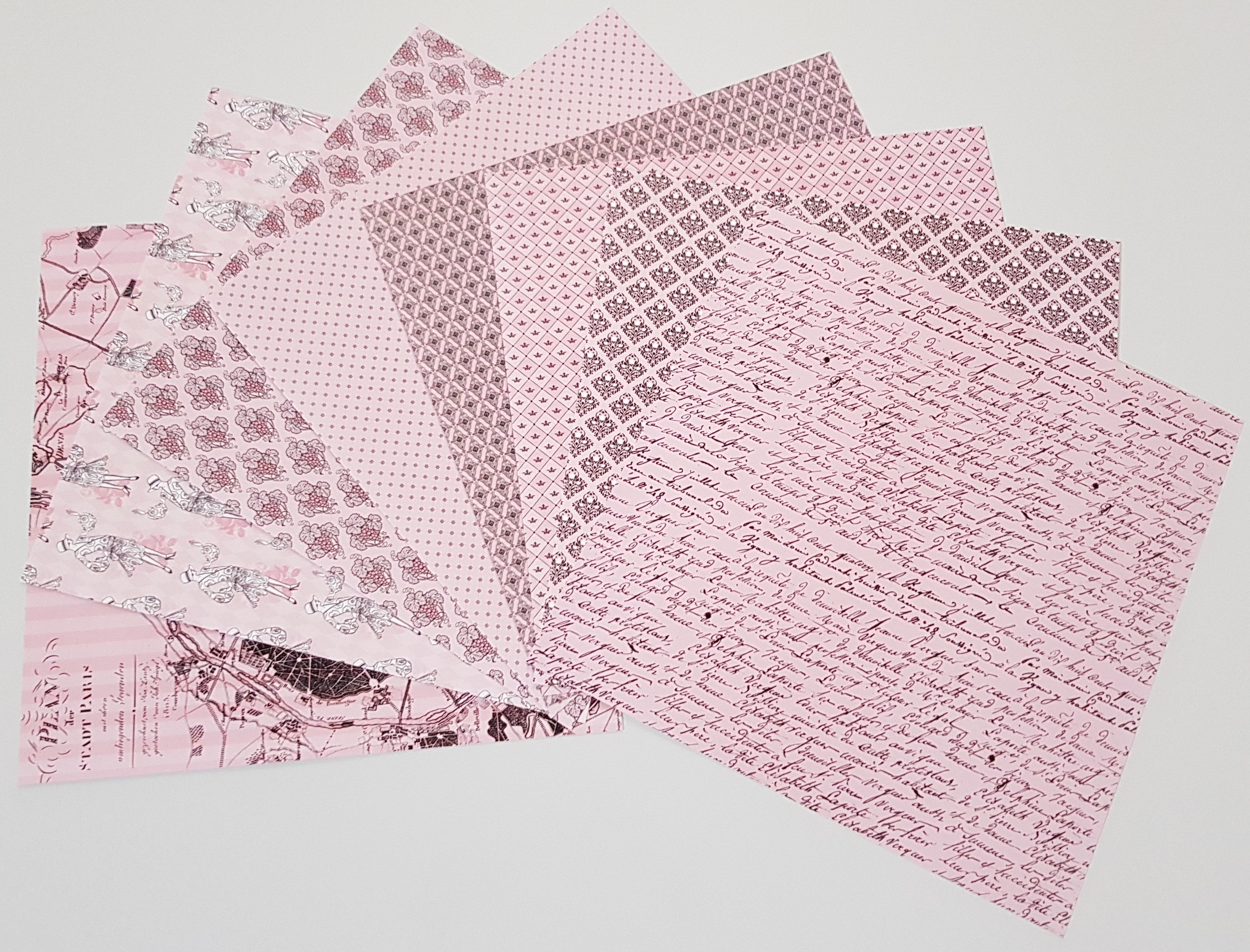 Crealive Paper Pad 200 g/m2 - 12’’ x 12’’ - Pink Paris
Inhalt:
•	8 Blatt
•	8 Designs
 
Spezifikationen:
•	12’’ x 12’’ (30.5 cm x 30.5 cm)
•	200 g/m2
•	einseitig bedruckt
•	säure- und ligninfrei
 
Dieses Paper Pad ist geeignet für:
•	Karten
•	Boxen
•	3D-Projekte
•	Geschenkboxen & Verpackungen
•	Plotten
•	Scrapbooking
•	Basteln mit Kindern

