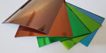 Metallic Papier selbstklebend - A5 - Naturals   Selbstklebendes Papier in 5 verschiedenen glänzenden Farben. Das Set enthält insgesamt 20 Blätter (4 x 5 Farben) in der Grösse A5 (14,8 cm x 21,0 cm).      Inhalt:  20 Blätter 4 Blätter pro Farbe Farben: Braun, Bronze, Grün, Hellgrün & Blau   Das selbstklebende Papier ist geeignet für:  Scrapbooking-Seiten Geburtstagskarten Einladungen Dekorationen Stanzen    Anleitung:  Blatt auf die Matte kleben Schneiden Abziehen Kleben