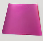 Metallic Papier selbstklebend - A5 - Pinks   Selbstklebendes Papier in 5 verschiedenen glänzenden Farben. Das Set enthält insgesamt 20 Blätter (4 x 5 Farben) in der Grösse A5 (14,8 cm x 21,0 cm).      Inhalt:  20 Blätter 4 Blätter pro Farbe Farben: Rot, Pink, Violett, Rosa & Flieder    Das selbstklebende Papier ist geeignet für:  Scrapbooking-Seiten Geburtstagskarten Einladungen Dekorationen Stanzen