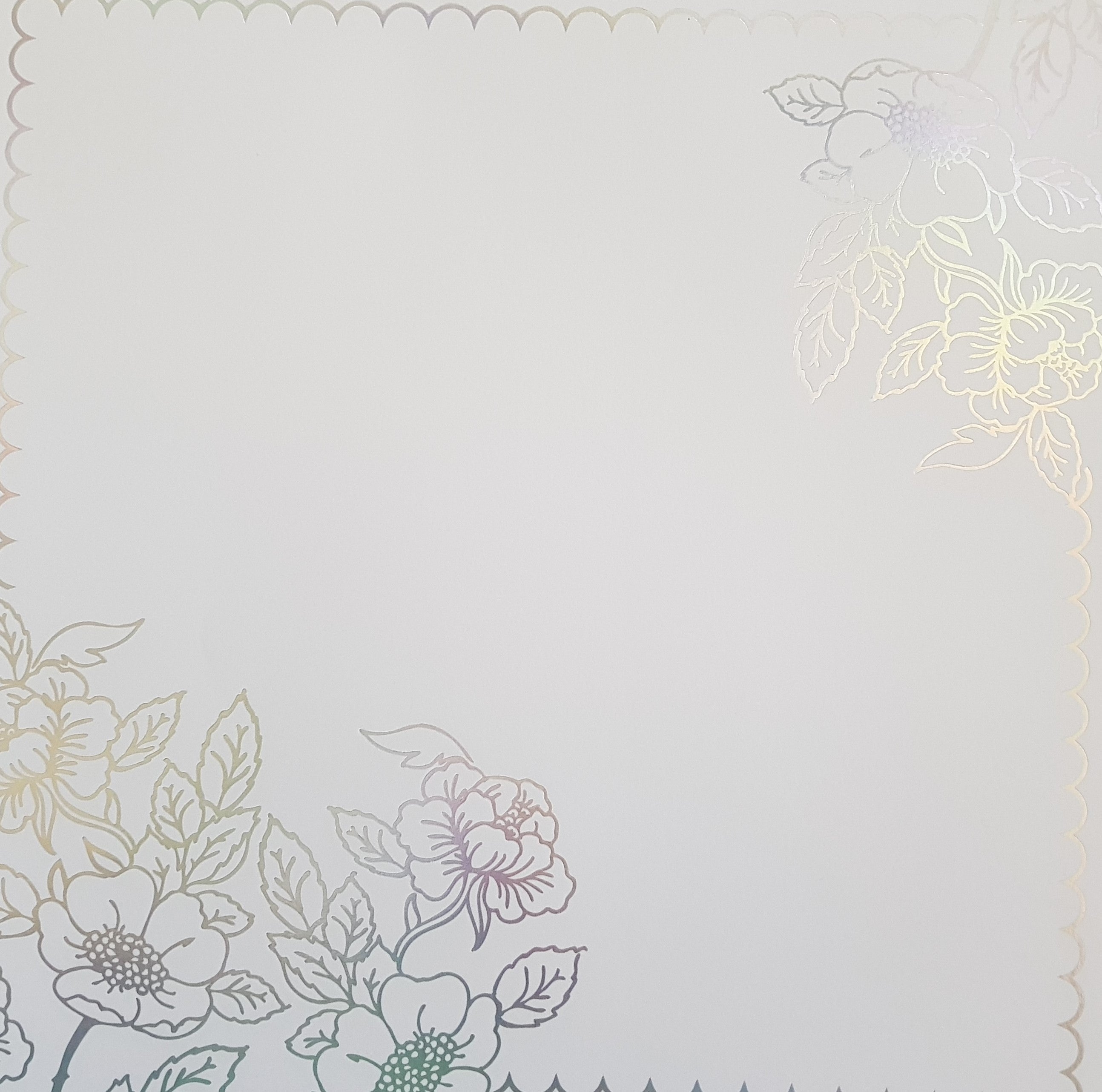Designpapier 170 g/m2 - 12’’ x 12’’ - Sweet Magic Inhalt:  48 Bogen 24 Designs einseitig bedruckt   Spezifikationen:  12’’ x 12’’ (30.5 cm x 30.5 cm) 170 g/m2 einseitig bedruckt lässt sich gut schneiden säurefrei   Dieses Designpapier / Motivpapier ist geeignet für:  Karten Karten-Verzierungen Plotten Stanzen Prägen Scrapbooking