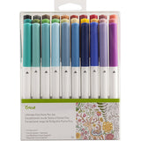 Cricut 30 Zeichenstifte 0.4 - Ulitmate Fine Point Pen Set     Inhalt:  30 Zeichenstifte    Spezifikationen:  0.4 (feine Spitze) Farben: Schwarz, Rot, Blau, Grün, Gelb, Sour Apple, Candy Corn, Blueberry, Candy Crystal, Very Berry, Cactus Pink, Bluebonnet, Lavender, Honeysuckle, Sage, Armadillo, Geode, Indian Red, Adobe Clay, Moccasin, Jade, Gemstone Blue, Wine, Pink Crystal, Coral, Turquoise, Tawny, Light Green, Light Turquoise, und Magenta  wasserbasiert