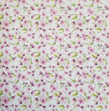 Paper Pad 250 g/m2 - 12’’ x 12’’ - Wild Flowers  Spezifikationen:  12’’ x 12’’ (30.5 cm x 30.5 cm) 250 g/m2 beidseitig bedruckt lässt sich gut schneiden säurefrei    Inhalt:  24 Bogen 24 Designs beidseitig bedruckt    Dieses Paper Pad / Designpapier ist geeignet für:  Karten Karten-Verzierungen Kuverts Geschenkboxen & Verpackungen Plotten Scrapbooking